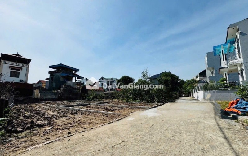 Đất Văn Giang 47,4m² thổ cư, đường 4m, gần Ecopark và ĐHBK CS2, lô đẹp giá tốt cho nhà đầu tư